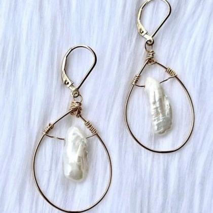 Pearl Earrings; Natural Baroque Pearls; Freshwater..